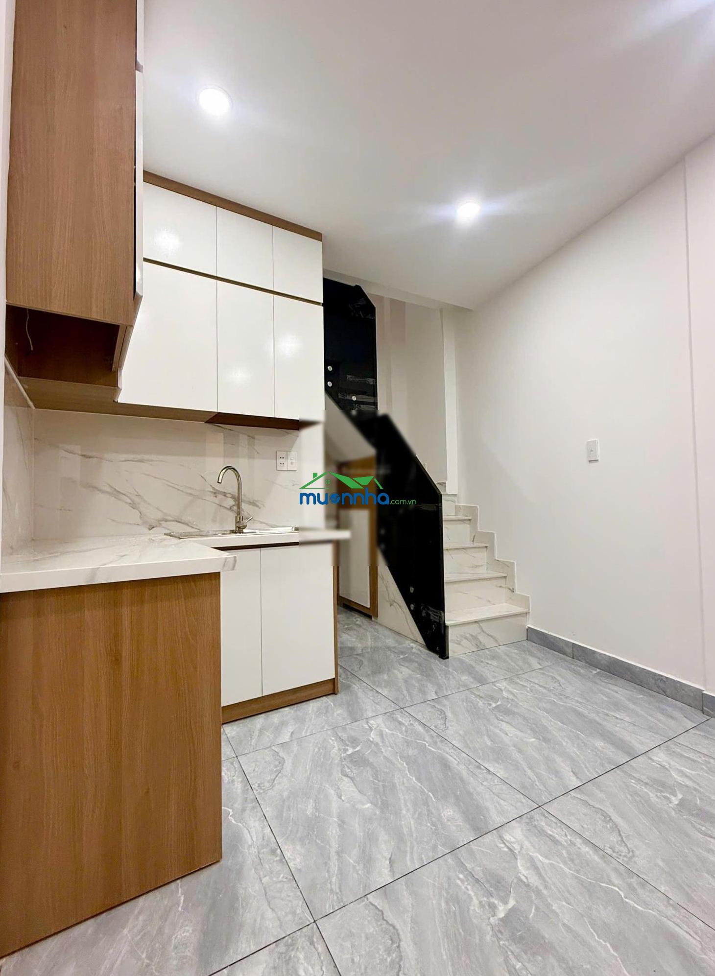 Bán nhà mới 2 pn sát hẻm xe hơi đường lạc long quân phường 5 quận 11