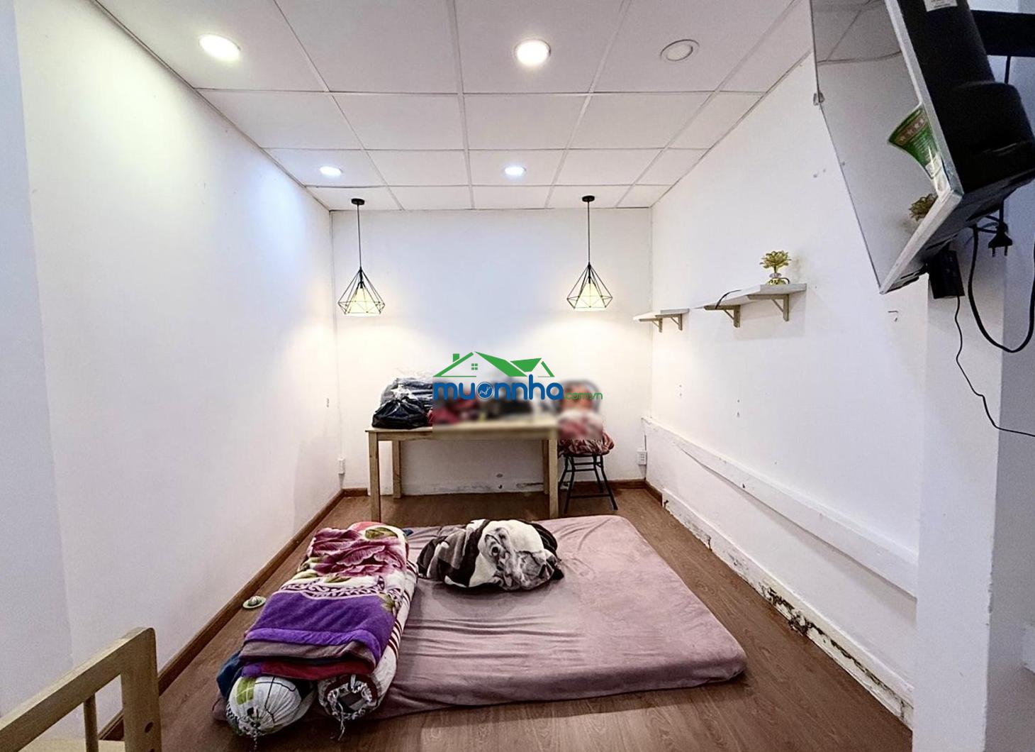 Nhà nở hậu, không lg qh - hòa hưng - 18m/52m² - 3.8 tỷ