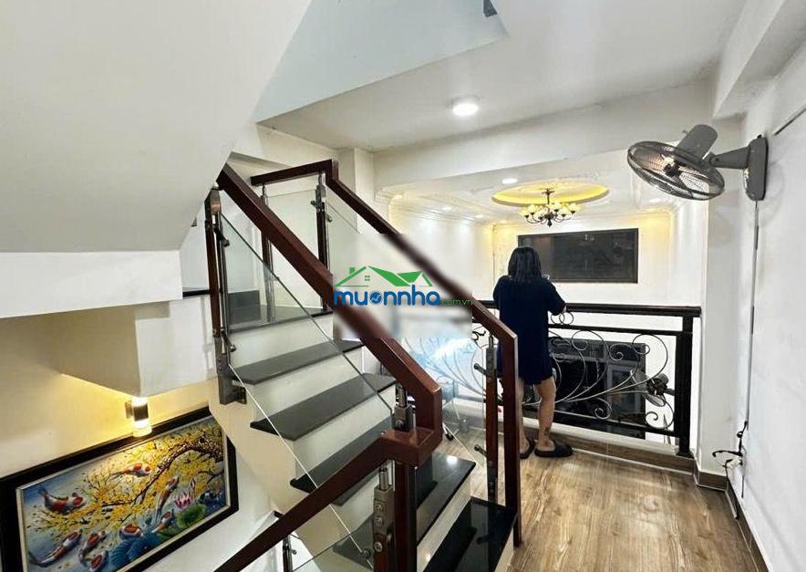 Bán nhà hẻm 6m đường cách mạng tháng tám, tân bình, dt42m², 3 tầng, 2 wc. - 4