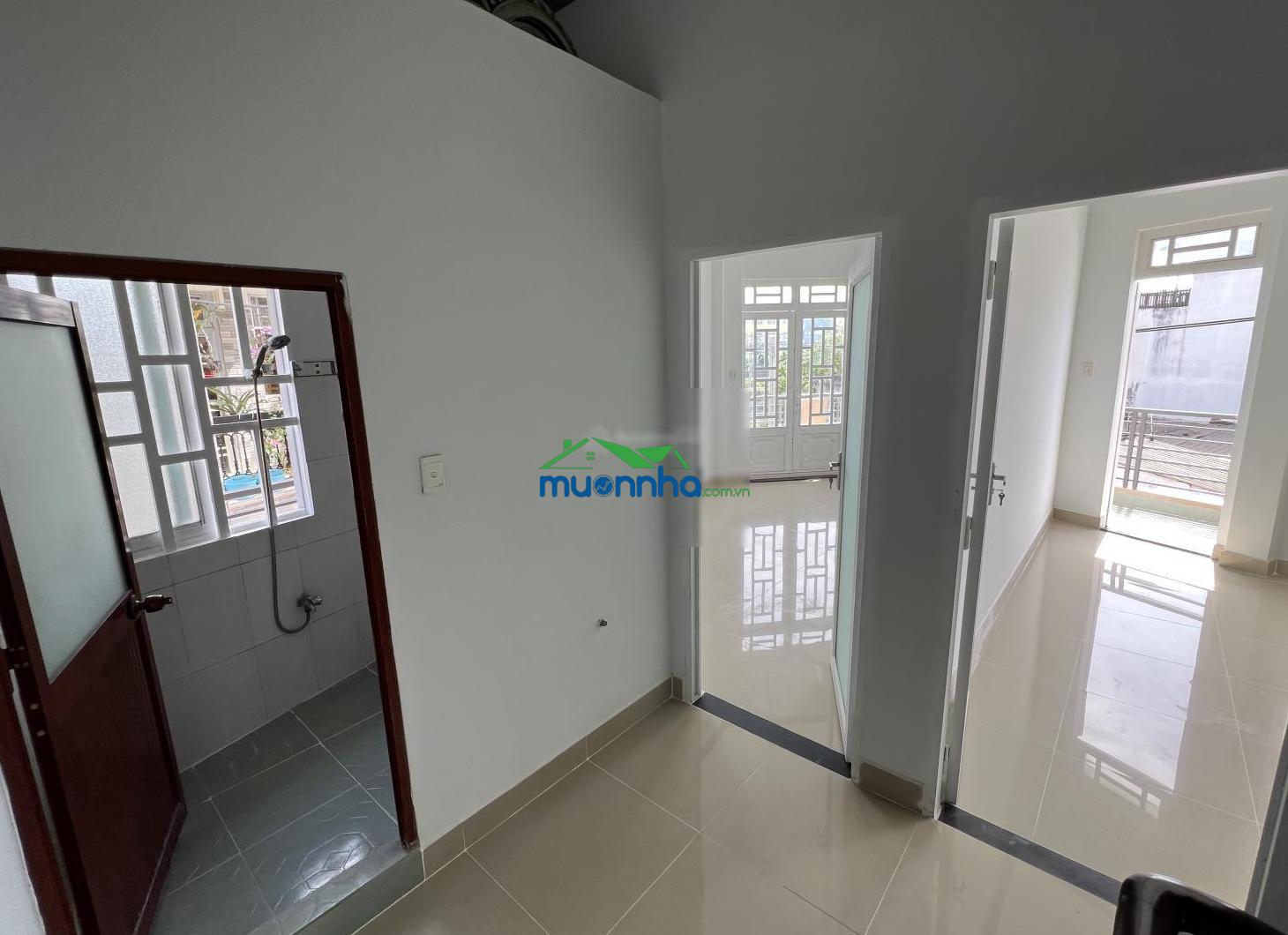 Bán nhà góc 2 mặt tiền lý đạo thành, quận 8, dt: 9x9m, nhà 3 tầng, sân thượng view sông
