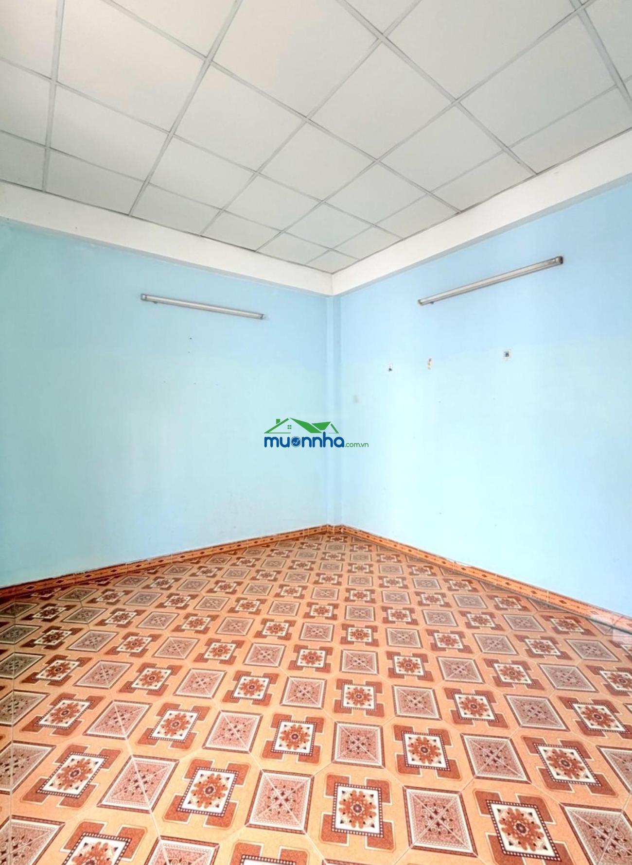 Nhà phú nhuận 130m2 sát q3 với 3 tầng 12 phòng hẻm xe hơi chỉ nhỉnh 14 tỷ, sổ hồng hoàn công đủ - 2