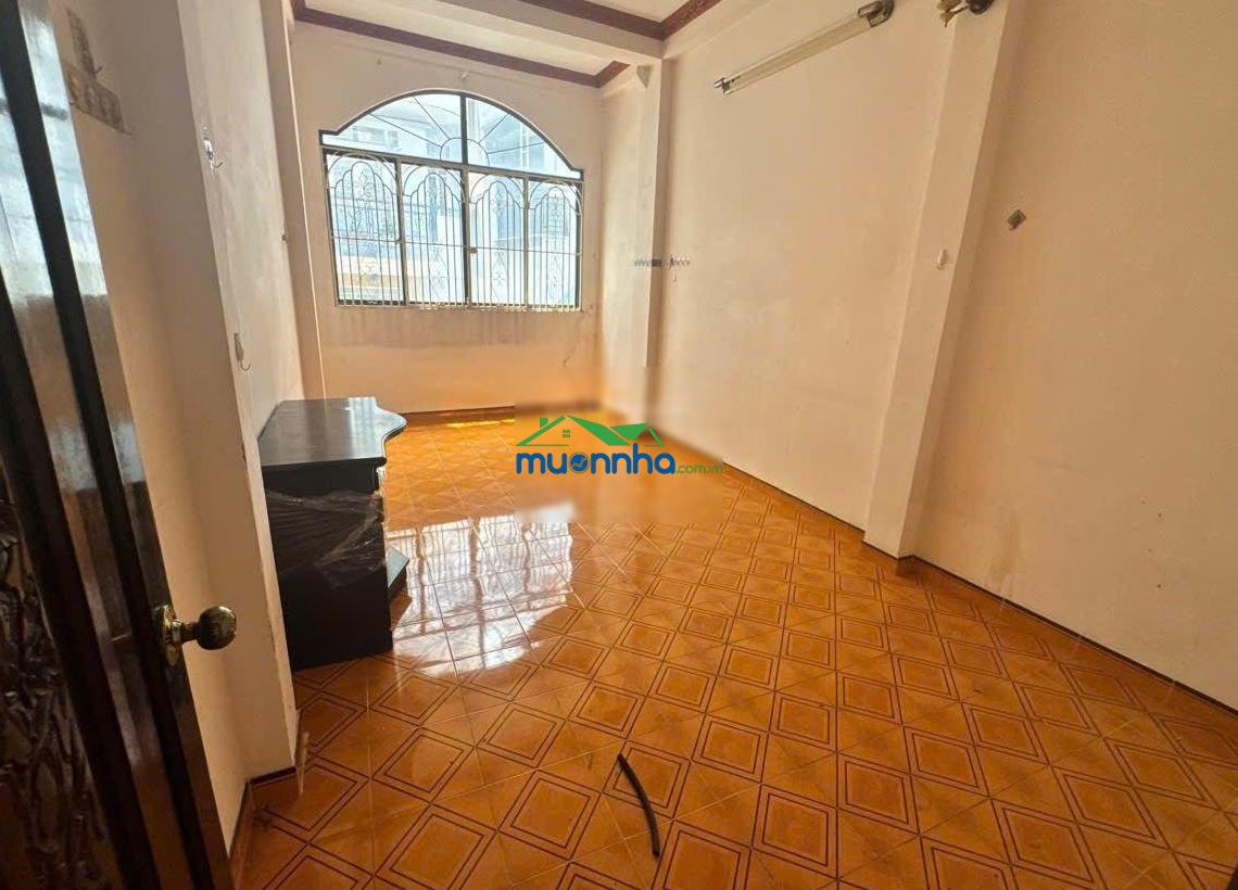 Bán gấp nhà 2 mt hxh nguyễn trãi - q5 - 3 tầng - khu thời trang - gần trường đh. chỉ 13,2 tỷ. tl
