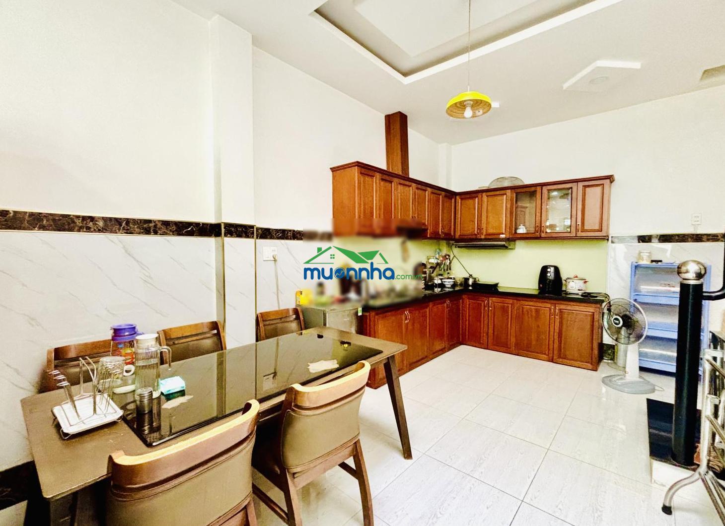 Nhà đẹp khu dân cư đông bộ ngay trường đại học gtvt tp. hcm giá 6,39 tỷ (tl)