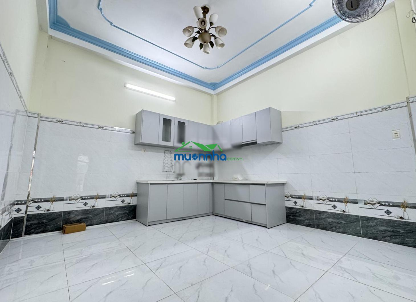 Hàng thơm - diện tích to - 4 tầng lầu - hẻm ô tô - 4 phòng ngủ kèm sân thượng - đ. bùi định tuý