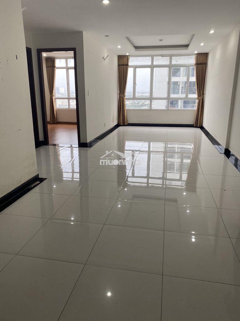 Giá rẻ cho thuê căn hộ giai việt 109m2 3phòng 2wc có nội thất 12tr