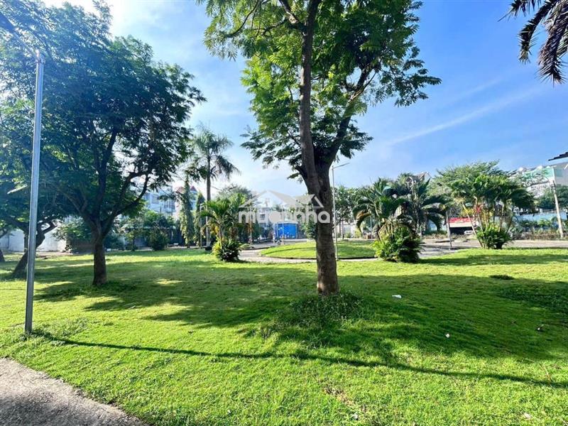 Cc d2 phú lợi p7 q8 2pn 3 ban công 70m2 shr bank hỗ trợ 1,4 tỷ hhmg 2%