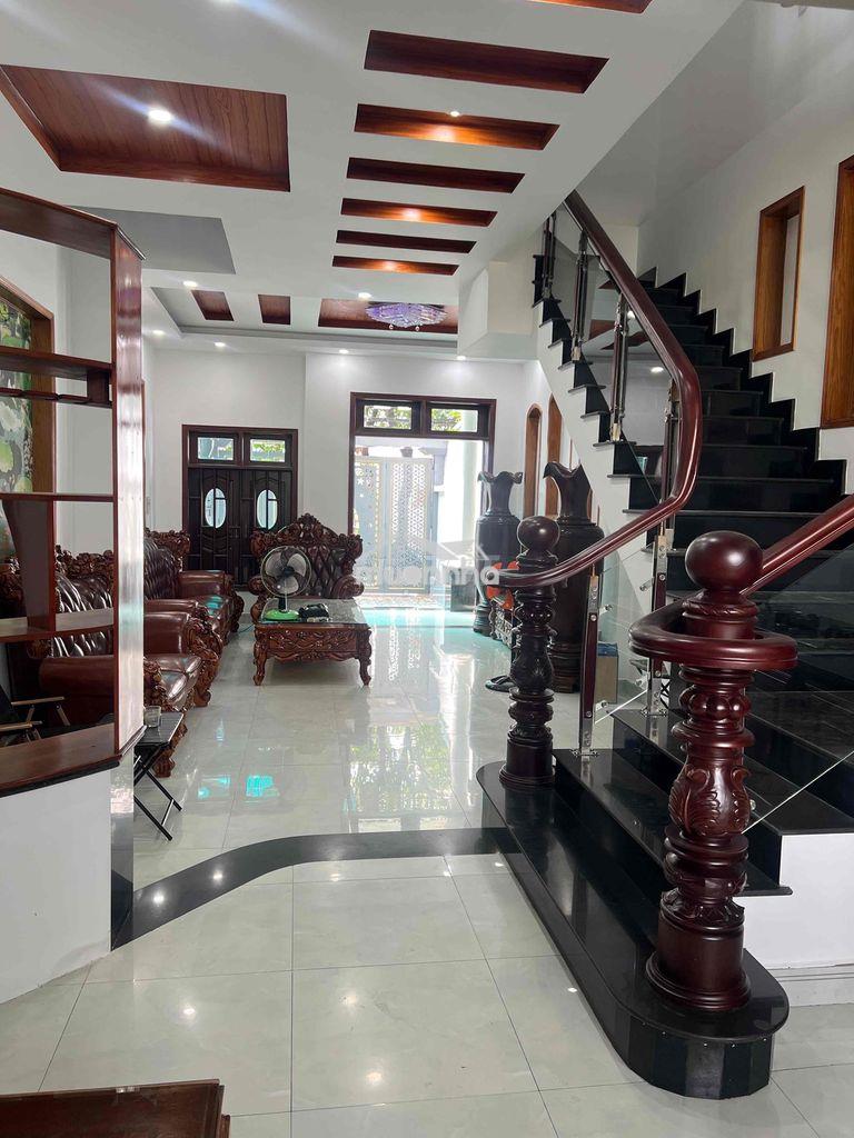 Nhà cần bán
