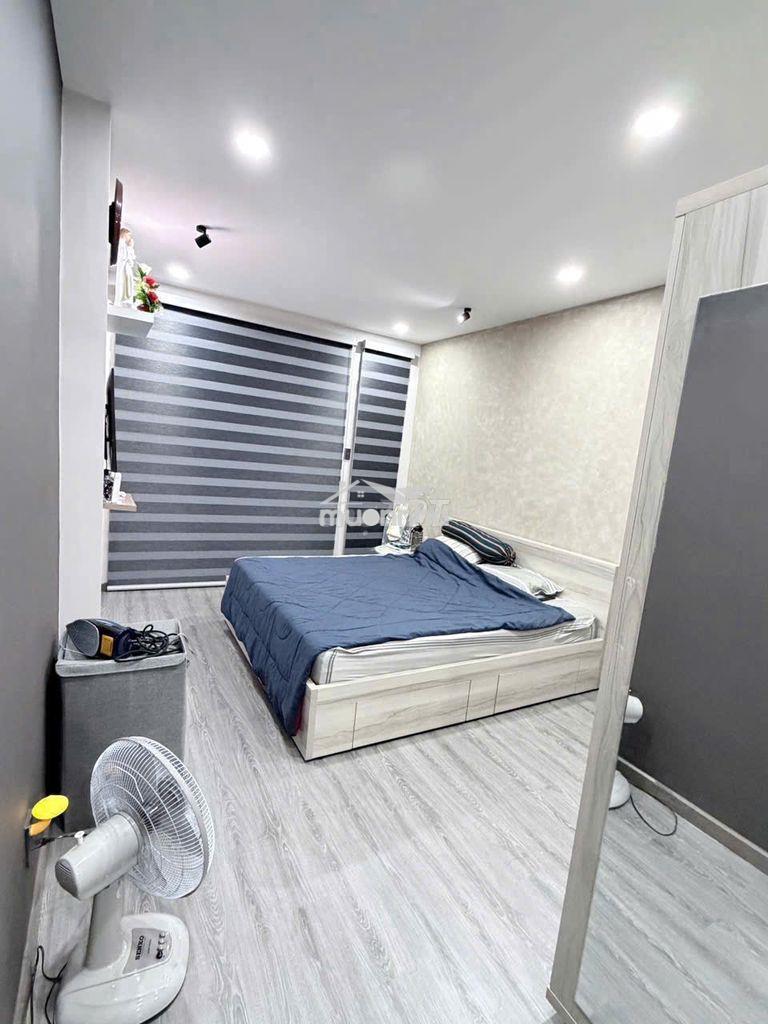 *** Trong khu vực đường 8m .khu vip 489a  huỳnh văn bánh
