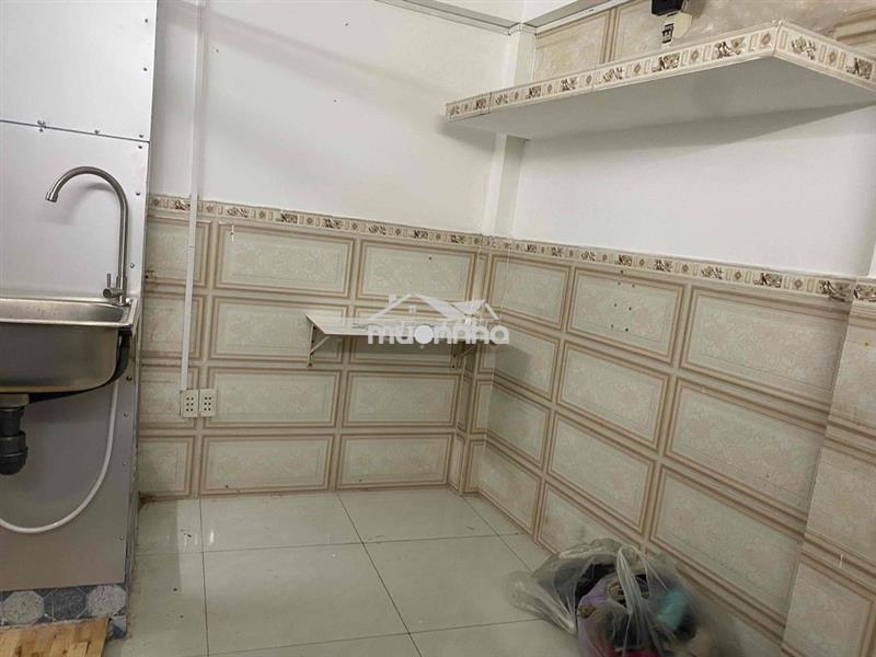 Cho thuê phòng trọ có máy lạnh, tủ lạnh, toilet riêng…