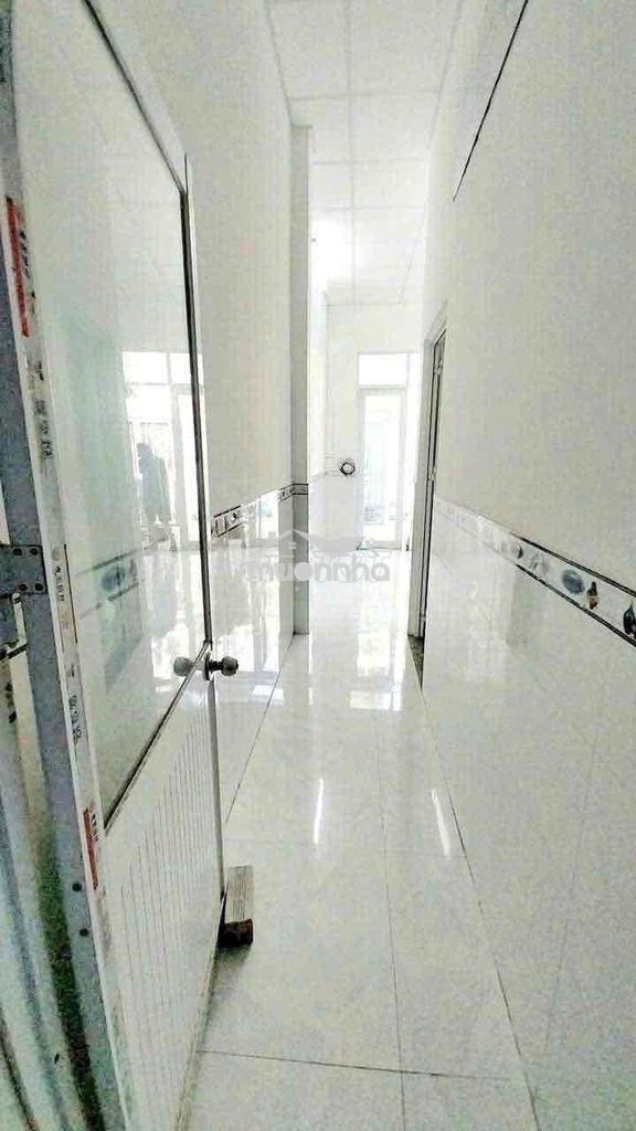 Cho thuê nhà tân chánh hiệp mới keng 2pn 128m sd hxh 6tr giáp gv ở cả