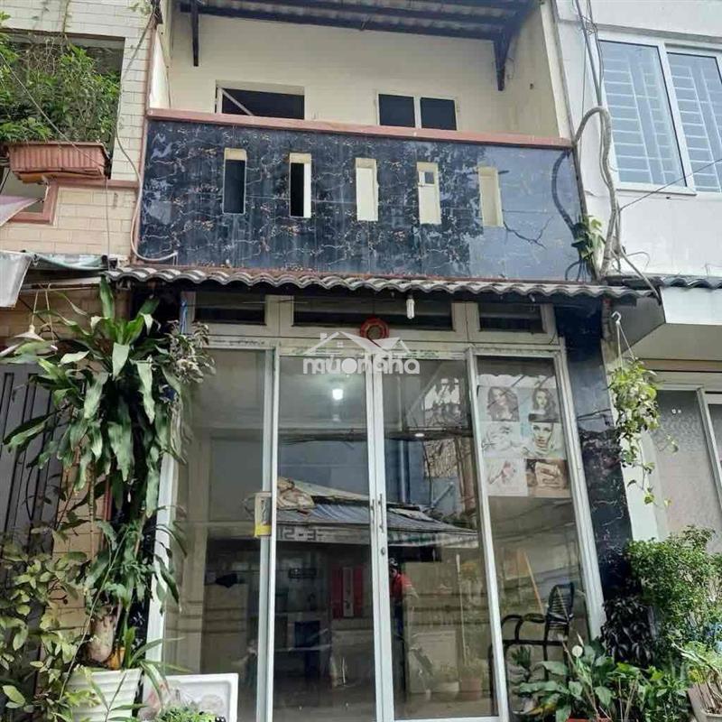 Nhà nguyên căn hxh- 1 trệt-1 lầu-vừa ở vừa kinh doanh-quận 1 📍