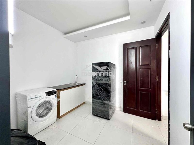 Studio rộng thoáng gần kcx | cửa sổ trời | rộng thoáng | 30m2