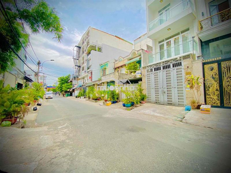 Cho thuê nhà đẹp có thang máy 4x20m mặt tiền đường số p.tân hưng q7