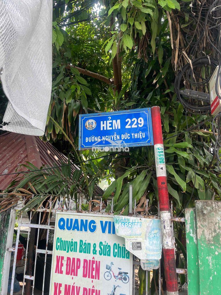 Nhà shr 40m2 tc 100% p.dĩ an giáp thủ đức
