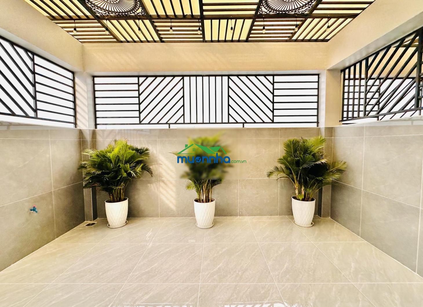 Giảm 600 triệu nhà 6.2m x 17.5m xây 4.5 tầng có thang máy cách mặt tiền đường thạnh xuân 25 chỉ 15m - 2
