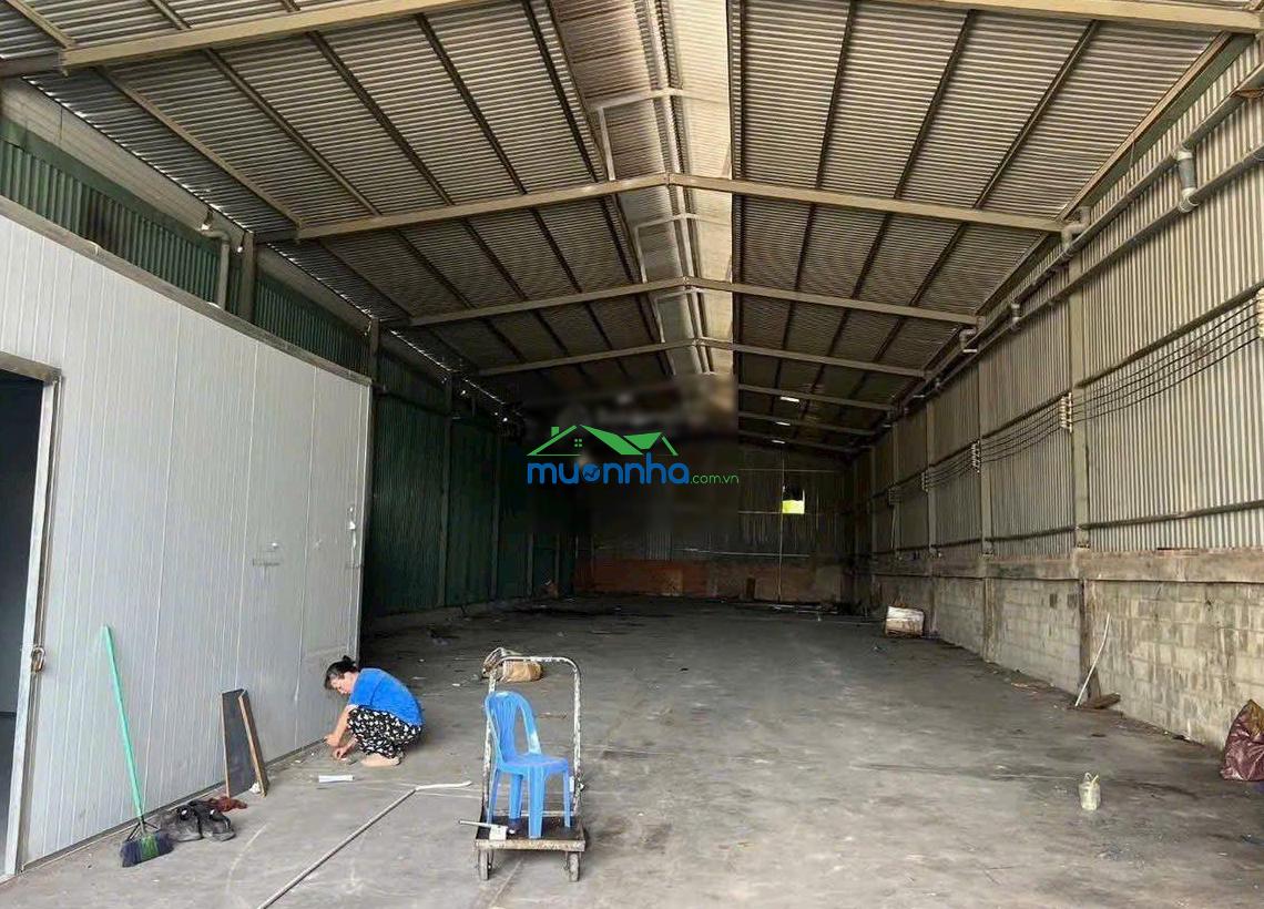 Cho thuê kho xưởng 660m². giá 30 triệu/tháng. tân phước khánh/tân uyên/hcm. lh 0934 794 ***