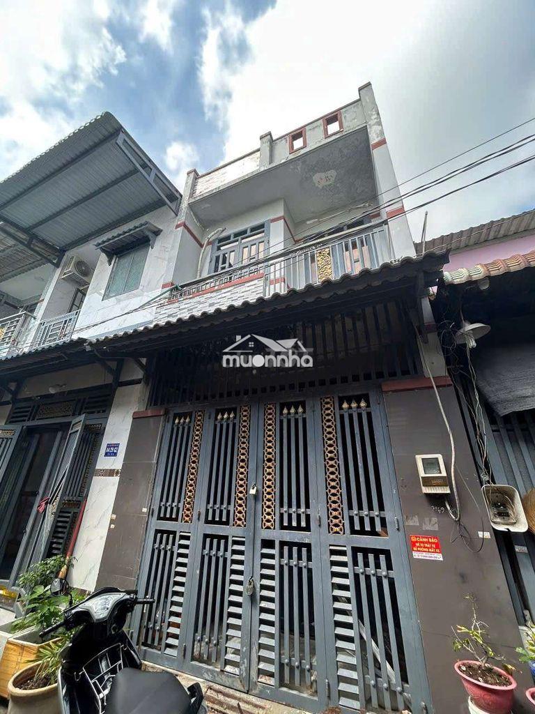 4x12m lầu 2pn 4,5tr đường 1c giáp võ văn vân