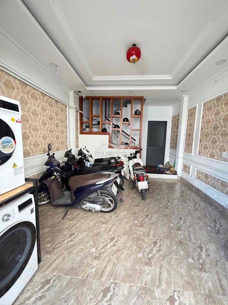 Nhà ngộp bank 4.2x13m – 4 tầng – 7 phòng – dòng tiền 25tr/th -6.75tỷ - 2