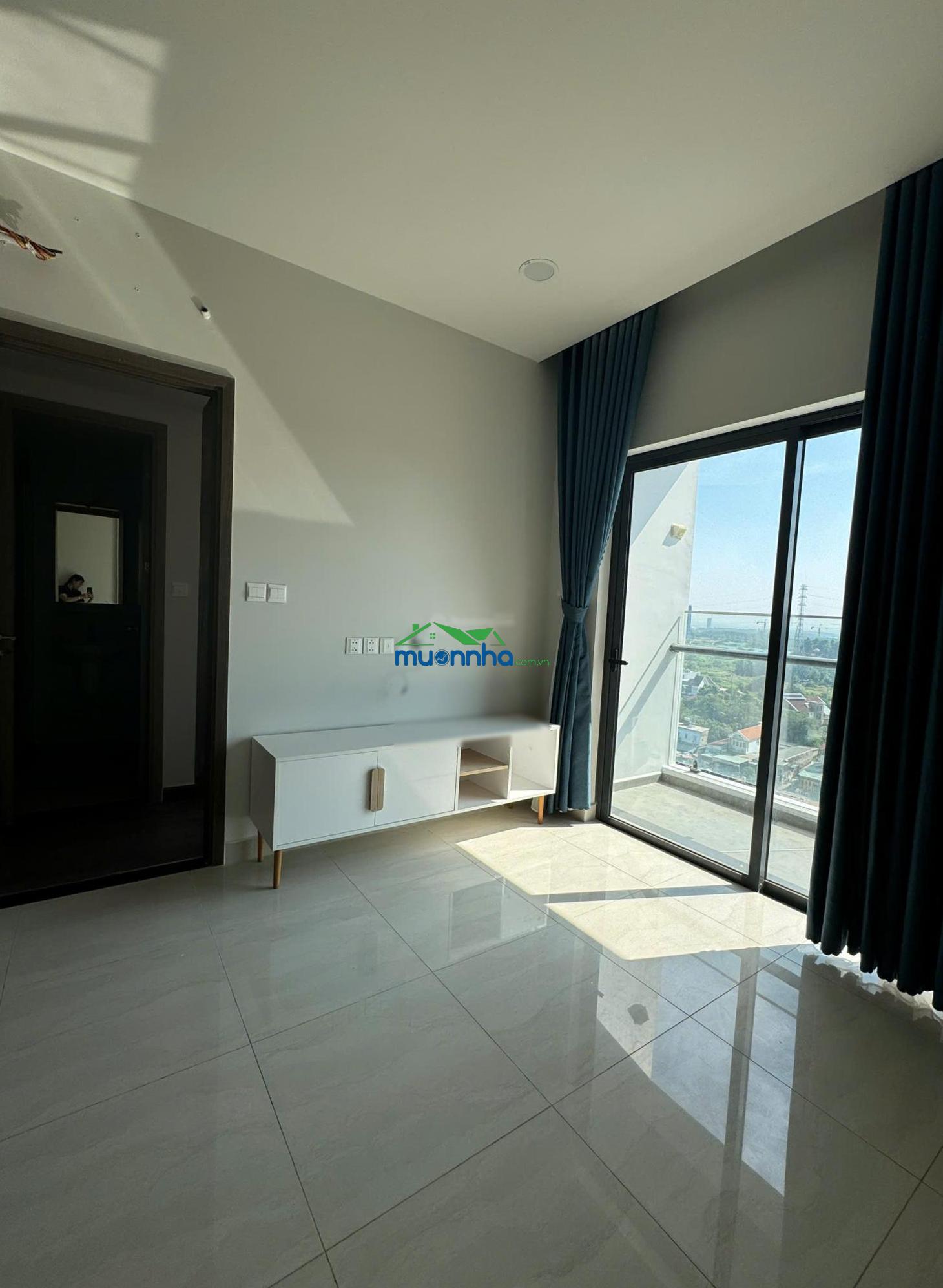 Căn hộ 2pn 64m2, siêu rộng, sẵn 2 máy lạnh nội thất gỗ, giá chỉ 7tr5, ở liền, alo ngay đi coi nhà ạ