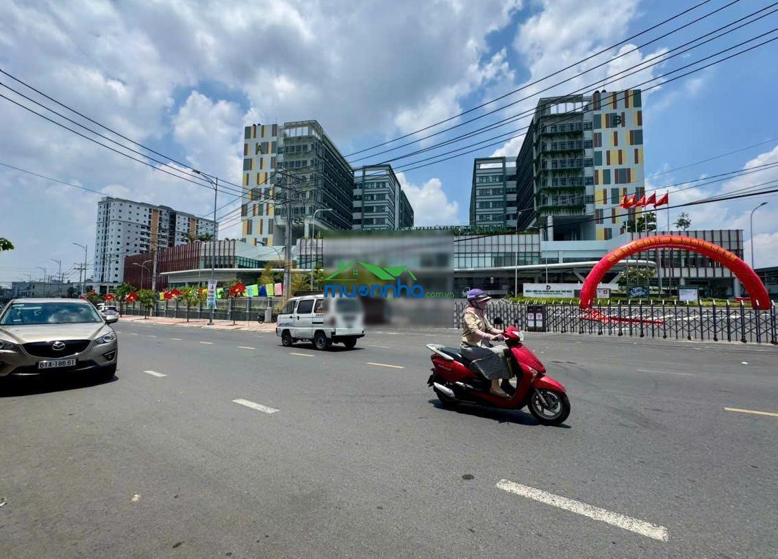 Bán gấp nhà hẻm thông 6 mét đường lê văn chí, dt: 225m2, ngang 10 mét, giá 61,3 tr/m2, thương lượng