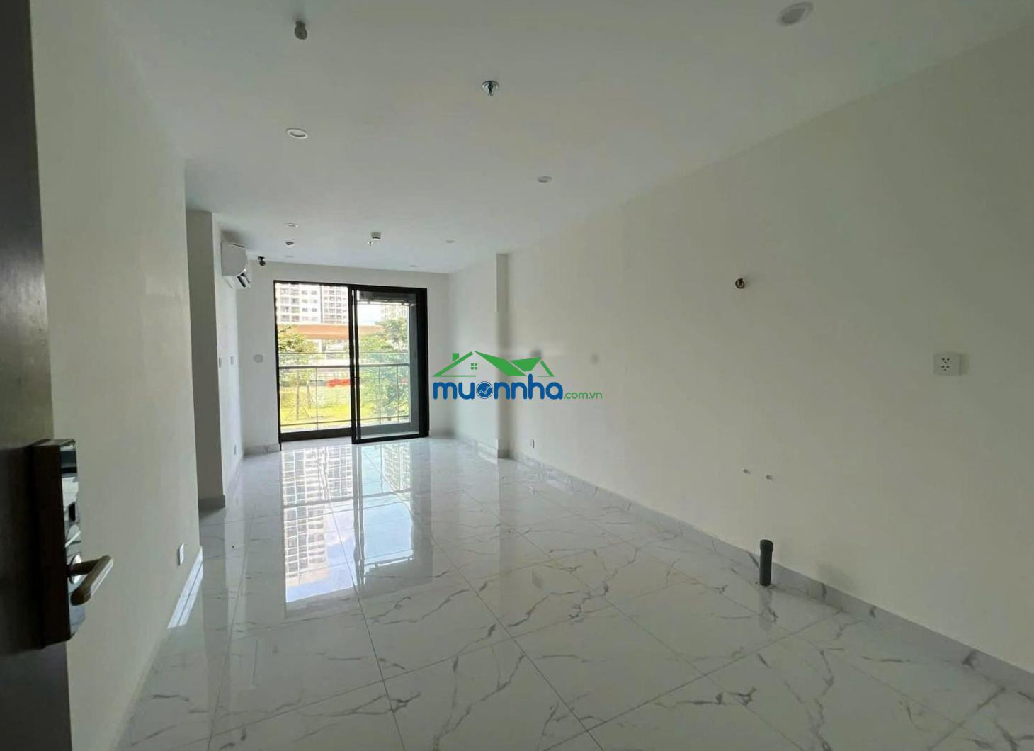 Siêu hot! 3pn 82m2 ngay cạnh vincom, tầng thấp, nhà mới cđt chỉ 4.15 tỷ bao thuế phí và sổ bs