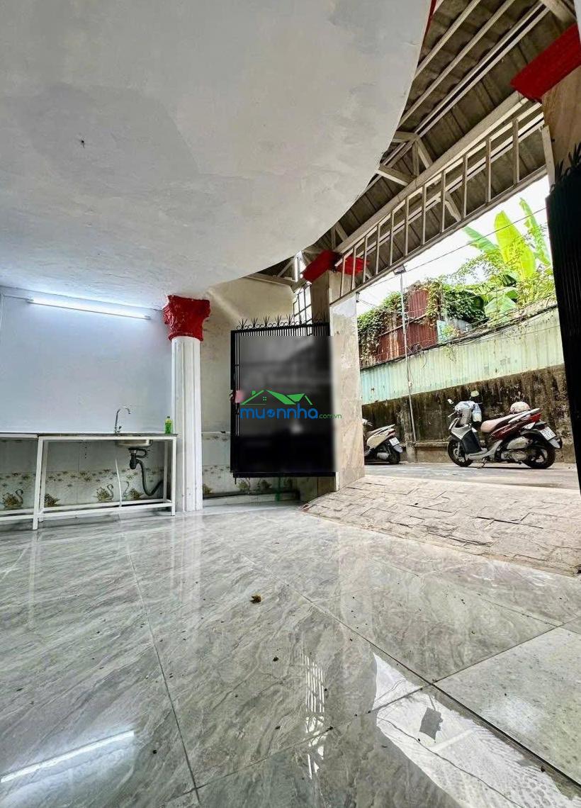 Hiếm p6. dương quảng hàm dt: 5,8x16,3 cn 95m nhà c4 còn tốt được xây 6 tầng chỉ 9,9 tỷ