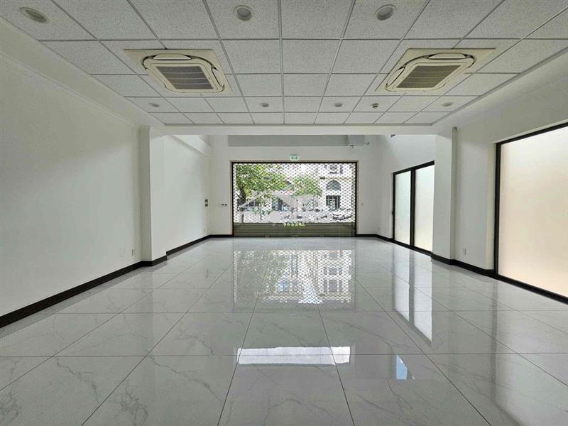 Shophouse đinh thị thi 9x21m 5 tầng k hầm hoàn thiện mới giá 70tr