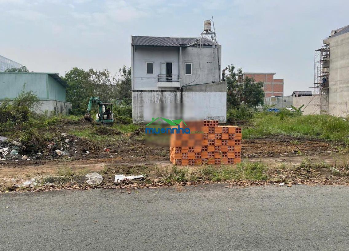 Mặt tiền vĩnh phú 40 - 1400m2 (24 x 60) - thổ cư 160m2 - giáp ql 13, đường xe tải - sổ riêng - 2