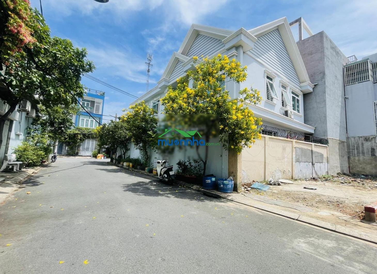Chủ gửi lô đất đường 37 hiệp bình - đường 8m có vỉa hè - xây dựng cao tầng