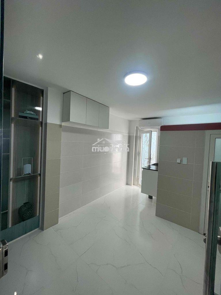 Phòng full nội thất ban công thoáng mát đường 475 ,phước long b,tp.tđ