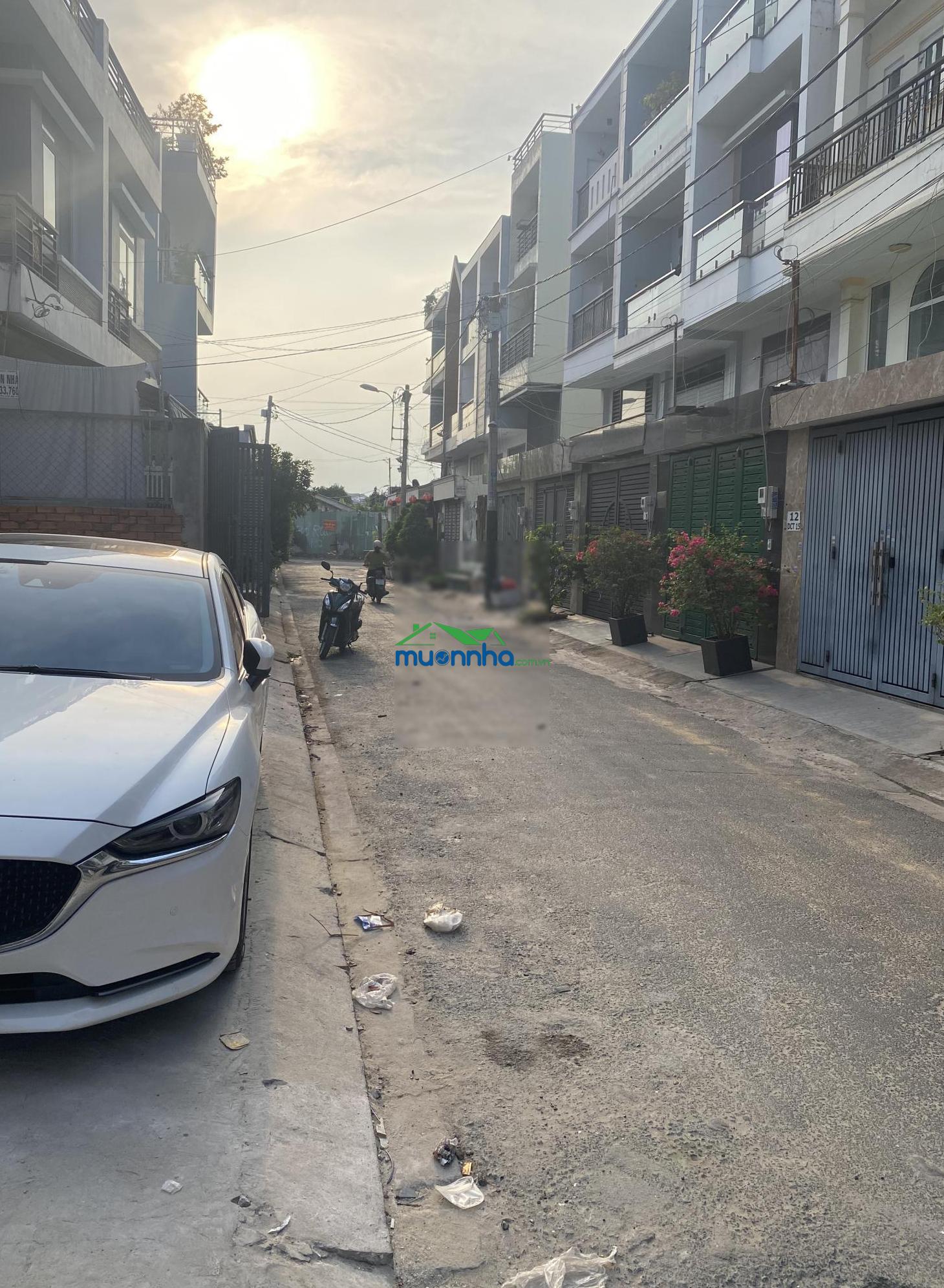 Bán nhà 5 lầu, 8,15 tỷ kdc an sương p. đông hưng thuận q12 - 2