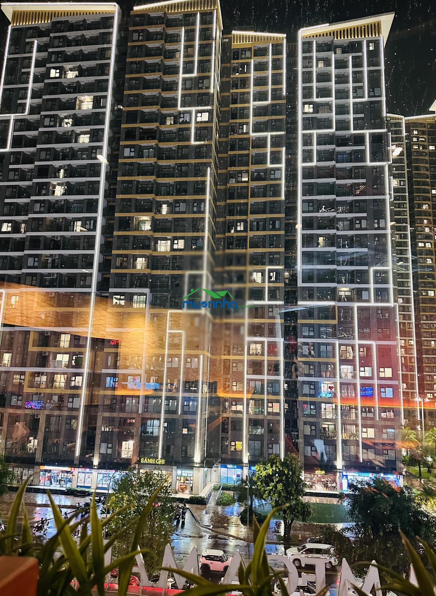 Căn hộ 2pn góc đối diện quảng trường, vincom