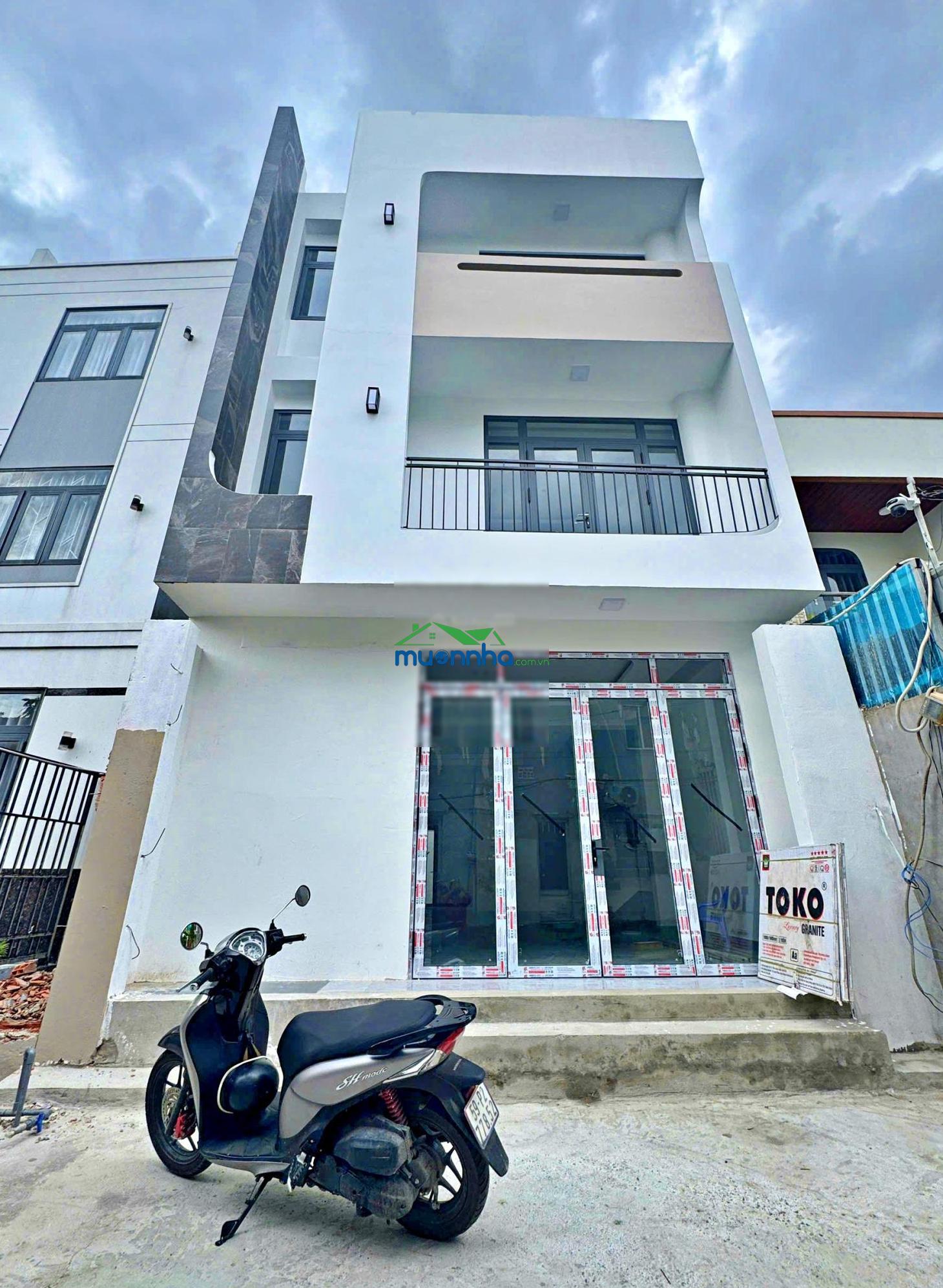 Bán nhà 4 tầng - dt102m2 (6,34x16) - hẻm ô tô - sổ hồng riêng - gần kdc hồng long - hiệp bình phước - 3