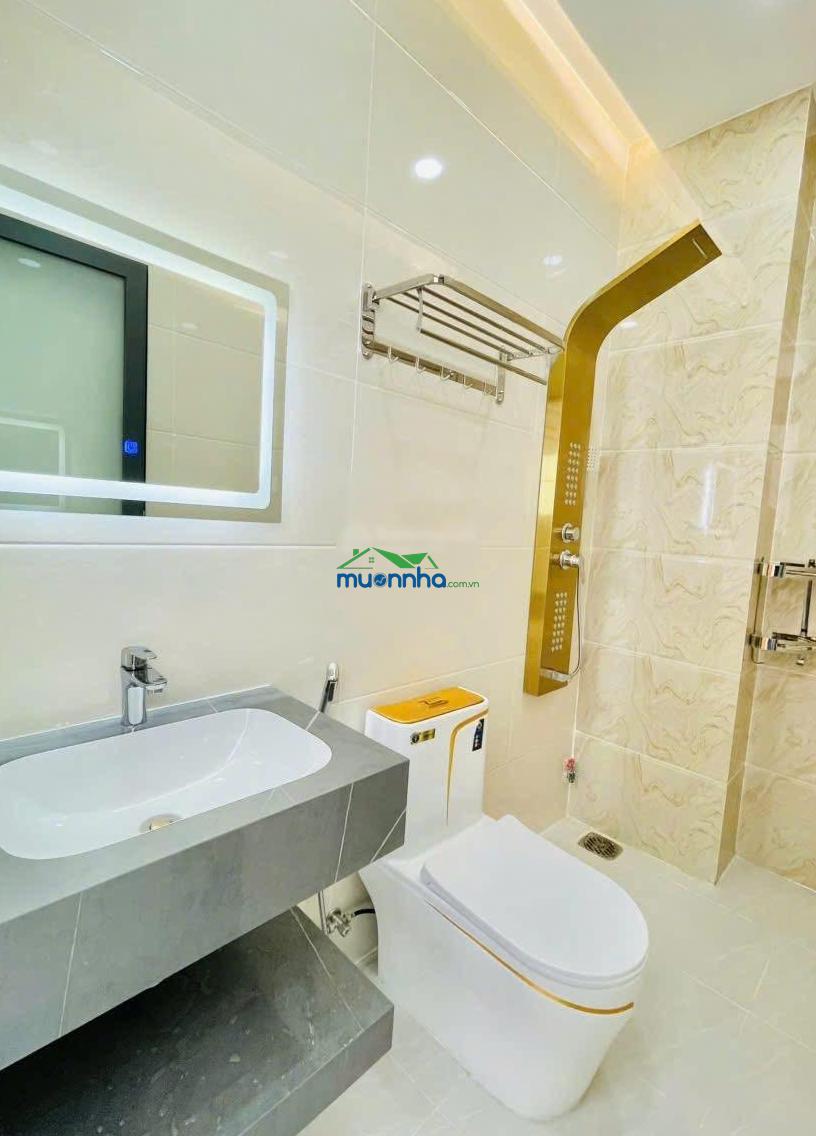 Nhà mt hẻm 8m đường lê văn quới dt 10.8x8m nhà 5 tầng có thang máy giá 12.5 tỷ tl