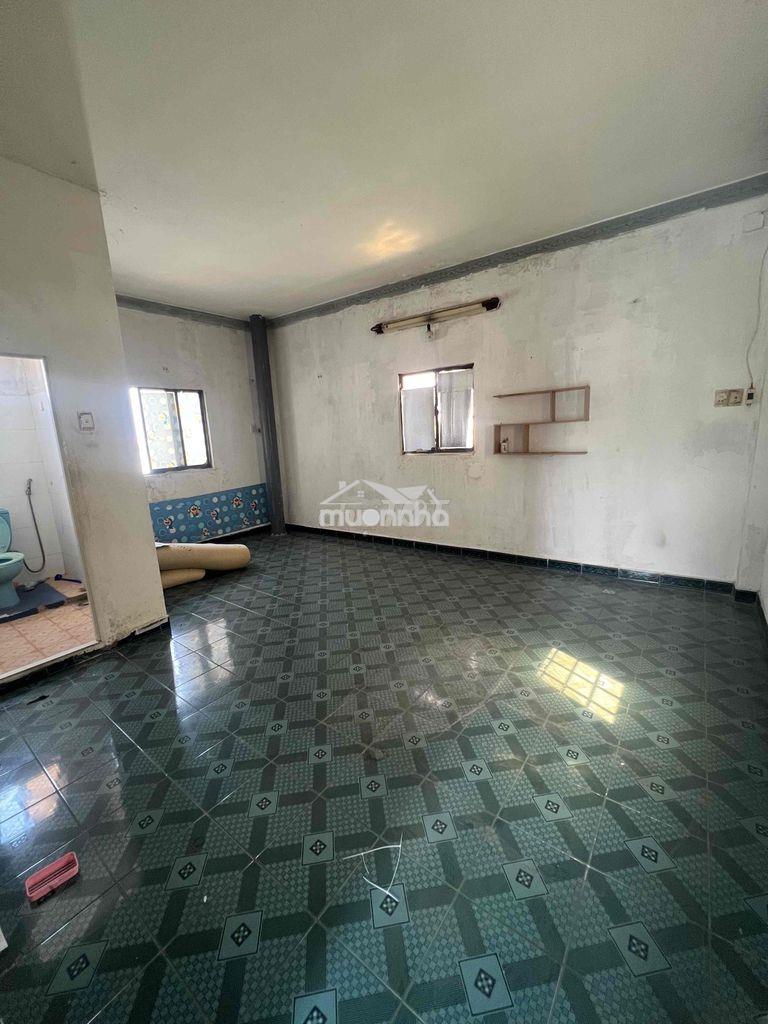 🪵🏡 Vừa qua cầu nguyễn tri phương – phòng ban công mặt tiền chỉ 2tr5/th - 2