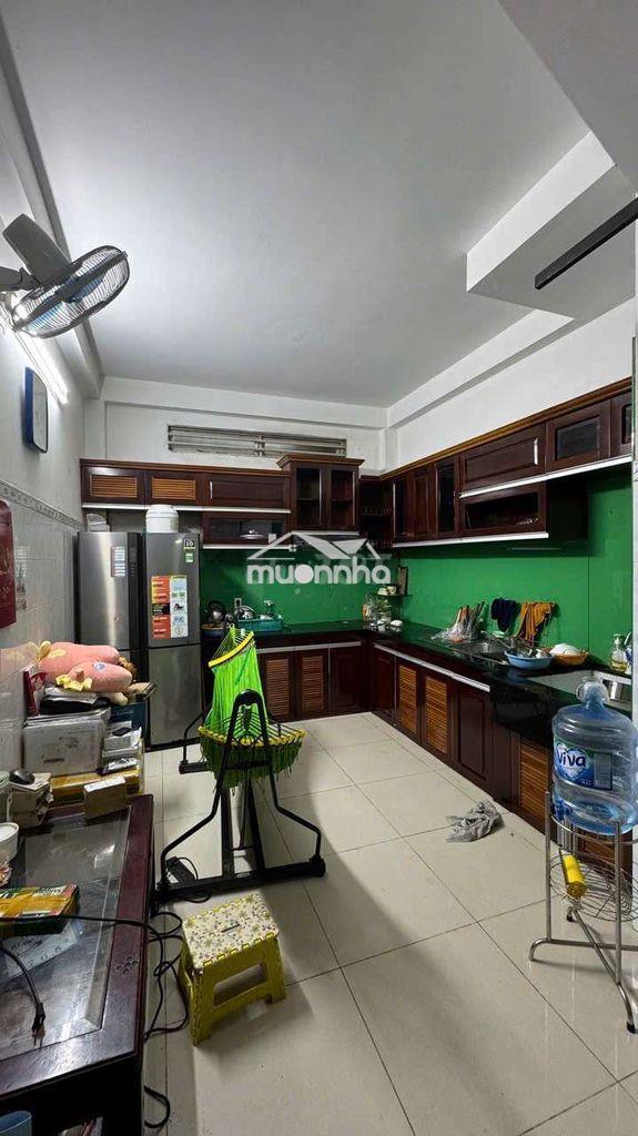 6 phòng sát vạn hạnh mall