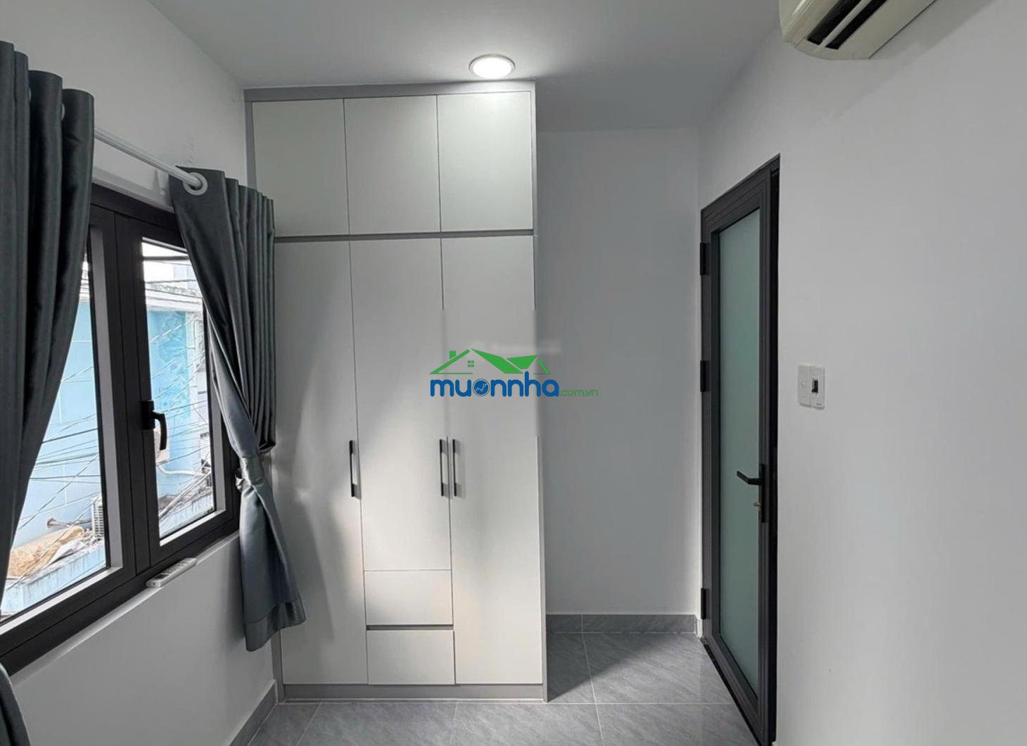 Bán nhà quận 7, 50m ra mặt tiền, cách q1 q4 chỉ 1 cây cầu, shr hoàn công 3 pn