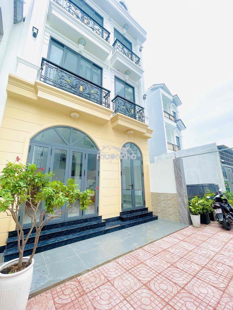 Biệt thự mini 3 tầng ngang 6m ngay chợ hiệp bình - đầy đủ nội thất