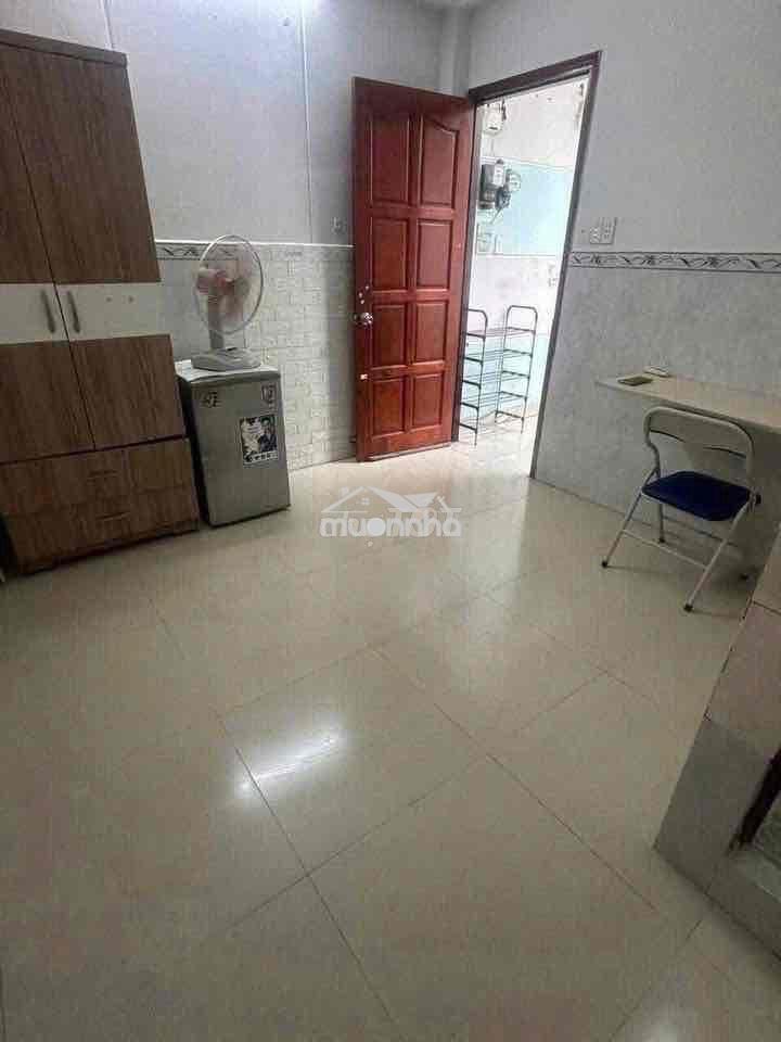 Phòng cửa sổ - máy lạnh , gần phan xích long ,sân bay ,chợ đình chiểu - 2