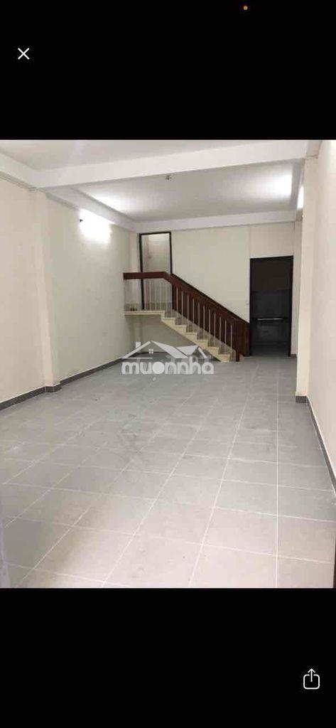 Nhà 3 phòng ngủ 4,6x14 cách mạng tháng 8. hẻm xe hơi