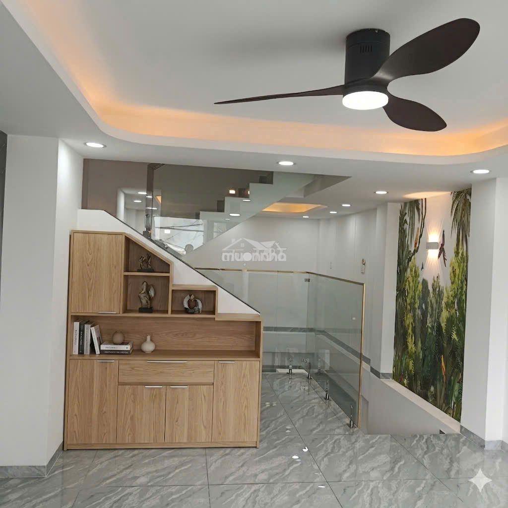 Nhà mới, đẹp - nội thất vip 7,9tỷ - hẻm 2 xh ra dương quảng hàm