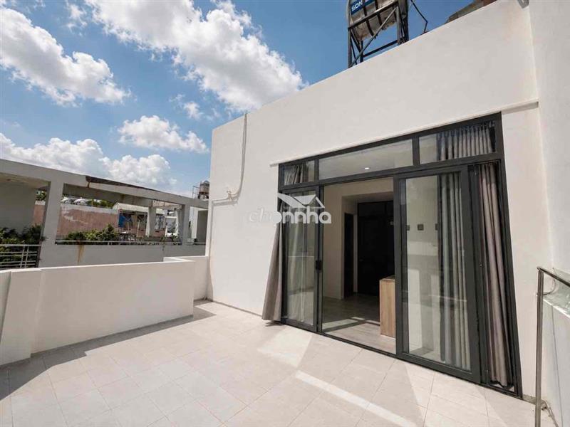 Giá thật 100%_penthouse 1pn sân thượng 50m2 thang máy_ngã tư phú nhuân