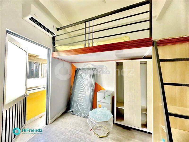 Phòng duplex, ban công, lầu 1, giờ tự do, không chung chủ, full nt