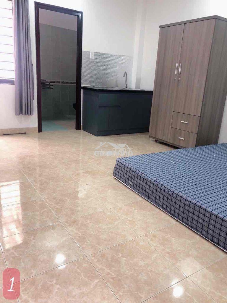 Phòng 30m nắng sáng phan xích long hướng đi q1 bình thạnh