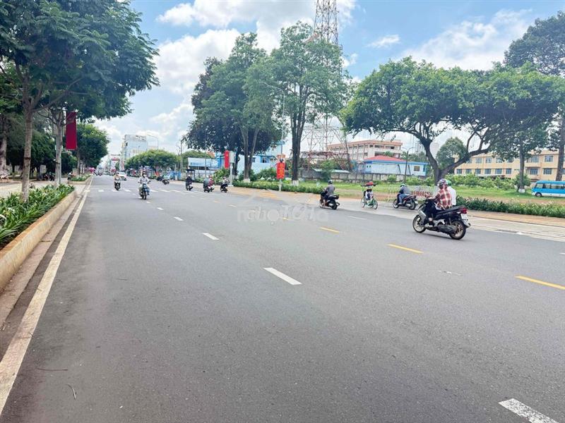 Chụ ngộp bán đất rẻ trung tâm long khánh