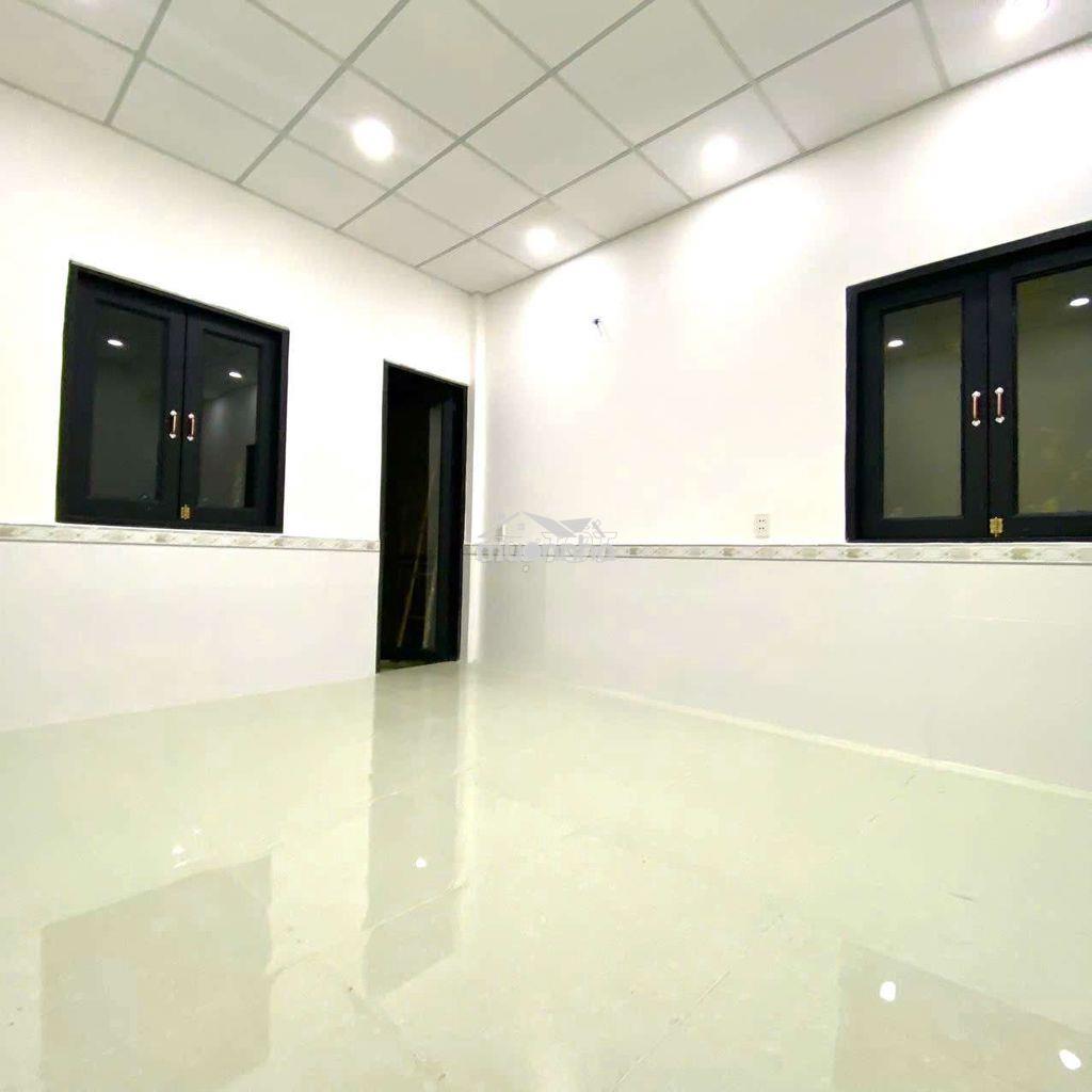 Nhà mới ban công tiện nghi chỉ hơn 4tr - 3
