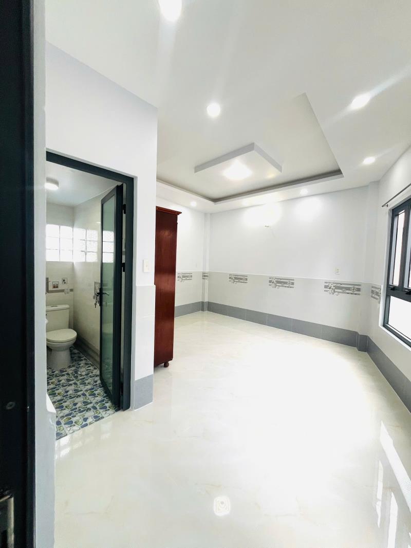 Cho thuê nhà 513/1l điện biên phủ q3 cách mt 20m -1 trệt 3 lầu, 2-3 pn - 4