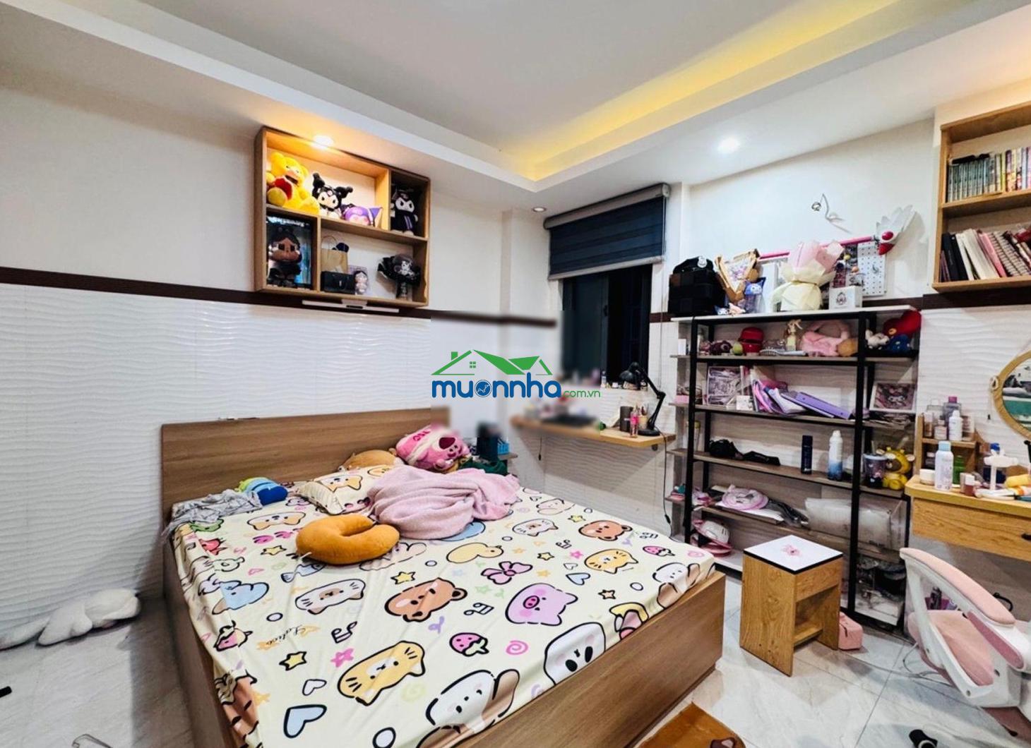 Nhà 5 tầng xe hơi đậu cửa, gần siêu thị emart, giáp bình thạnh - 2