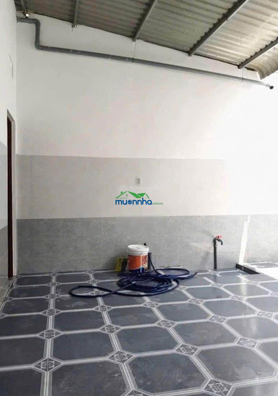 Bán nhà cấp 4 sổ hồng riêng, diện tích 100m ngay gần ủy ban xã nhà bè giá 725triệu - 2