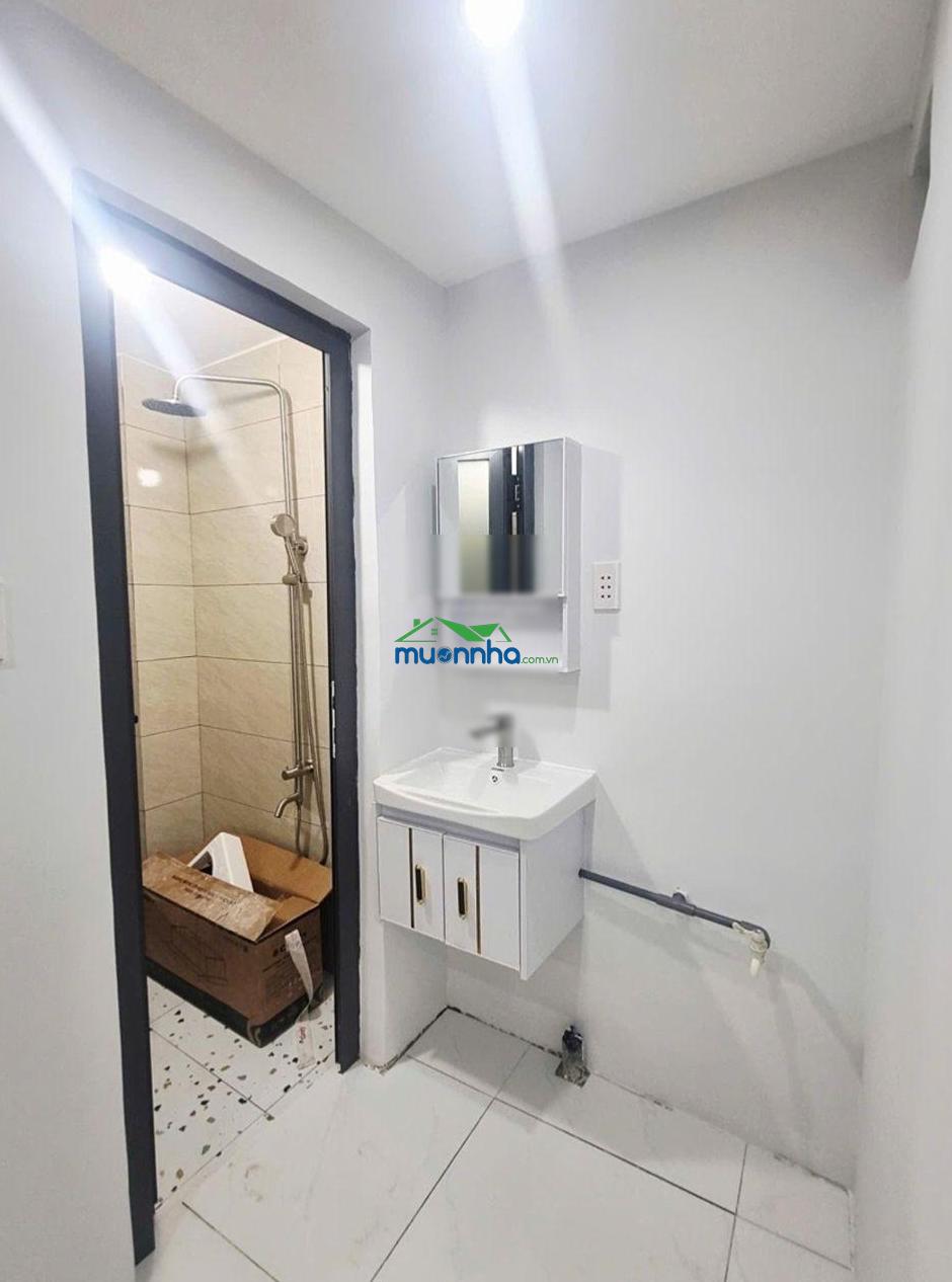 Ngộp giá giảm mạnh nhà đẹp hẻm xe hơi ở ngay sổ riêng giá chỉ 4,2 tỷ - 4